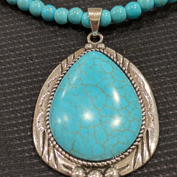 Turquoise Beaded Necklace 20" And Matching Bracelet Elastic - Picture 2 of 3